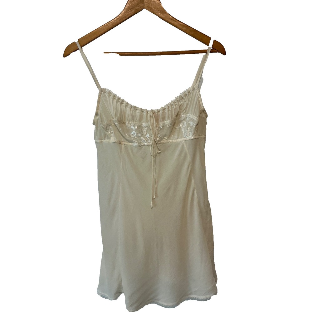 Victoria's Secret 100% Silk Lace Babydoll SIZE MEDIUM Sexy Bridal Lingerie Slip